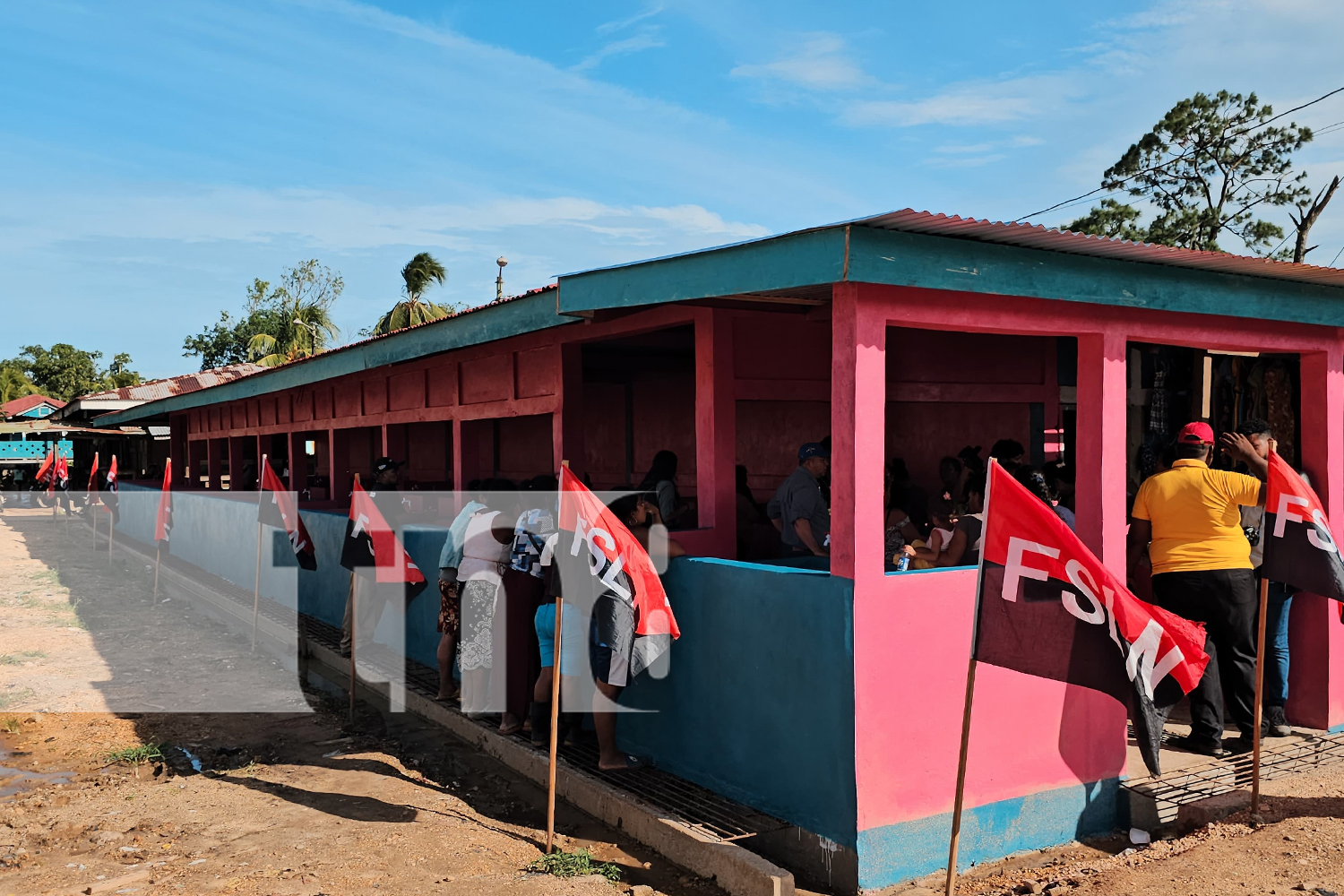 Foto:  La Alcaldía de Puerto Cabezas entrega nuevos espacios para comerciantes en el Mercado Bruno Gabriel. ¡Seguridad, comodidad y orden /TN8