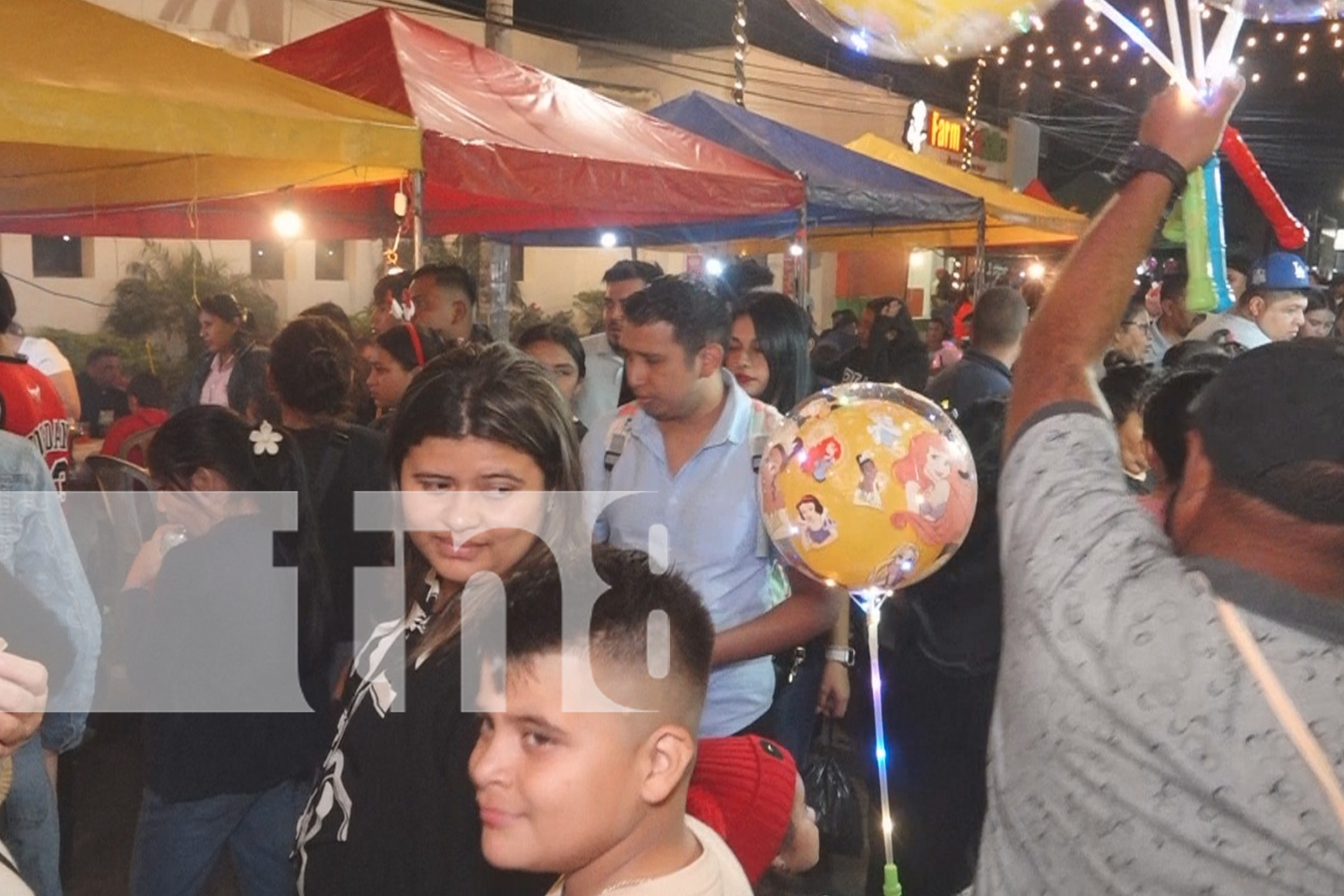 Foto: Más de 30 mil personas participaron en las tradicionales noches de compras en Estelí/TN8