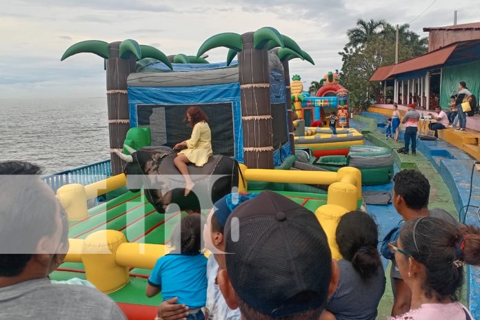 Foto:Familias nicaragüenses llenan de vida el Puerto Salvador Allende. Juegos, gastronomía y diversión en un ambiente seguro y agradable. /TN8