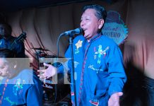 Foto: Tecolostote celebró su noche cultural navideña con marimba, danza y villancicos en un ambiente lleno de paz y tradición. /TN8