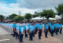 Foto:¡Nunca es tarde para aprender! Jorge Juárez Ríos, policía de 15 años de servicio, culmina su bachillerato y da ejemplo de superación./TN8