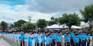 Foto:¡Nunca es tarde para aprender! Jorge Juárez Ríos, policía de 15 años de servicio, culmina su bachillerato y da ejemplo de superación./TN8