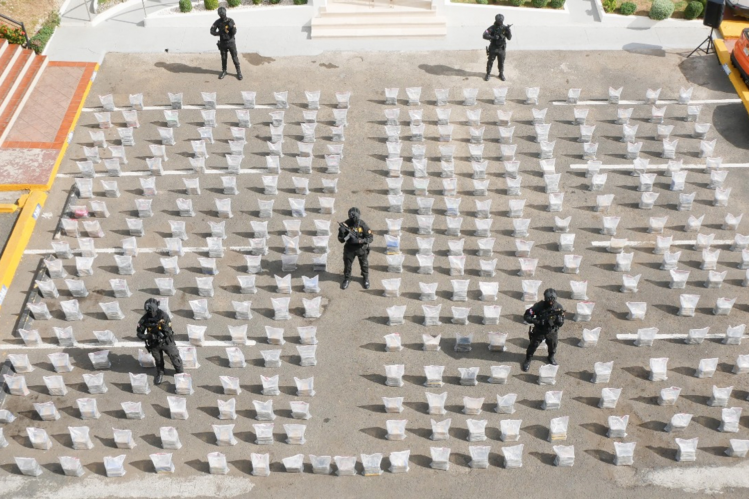 Foto: Incautan presunta cocaína en República Dominicana /cortesía