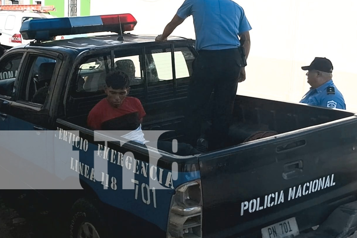 Foto: ¡Tremendo susto en Carazo! Delincuente irrumpe en farmacia mientras huía tras robo/TN8