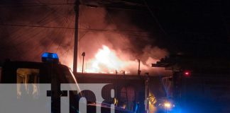 Foto: Incendio en San José Oriental: varias viviendas envueltas en llamas en Managua/TN8