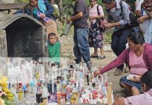 Foto: Dipilto se llena de fe: devotos agradecen a la Virgen /TN8