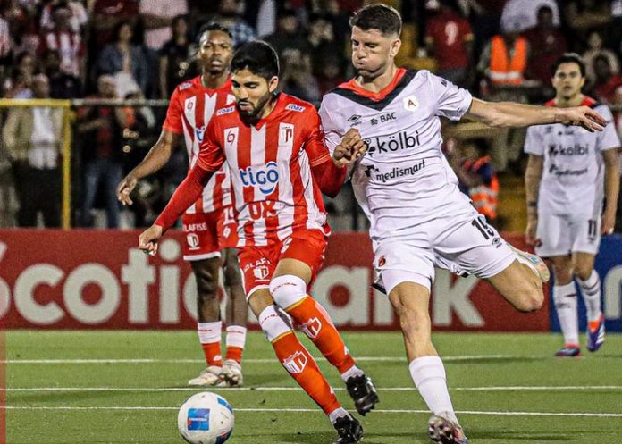 Real Estelí y Alajuelense en números