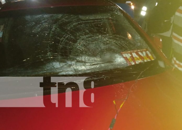 Foto: Fuerte accidente con taxi en el sector de Las Mercedes, Managua / TN8