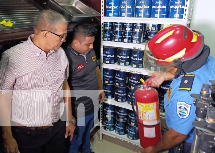 Foto: Inspección con bomberos de Nicaragua / TN8