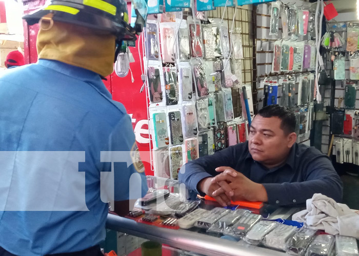 Foto: Recomendaciones de los bomberos para las familias / TN8