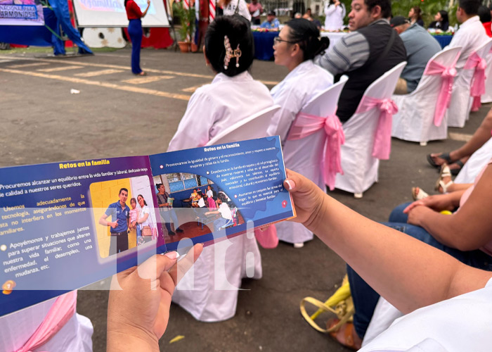 Foto: Presentación de cartilla para la familia en Chinandega / TN8