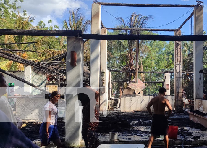 Foto: Fuerte incendio en Hotel Las Dunas de El Viejo, Chinandega / TN8