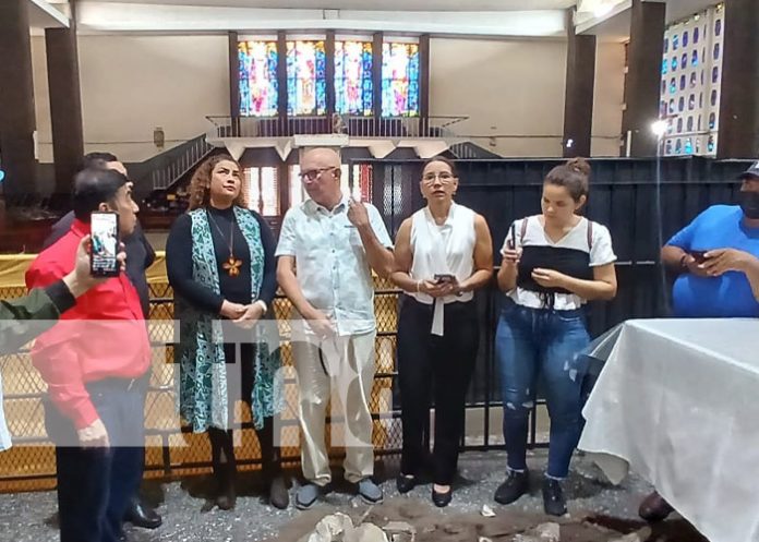 Foto: Obras de restauración a la imagen de Cristo Resucitado en la Iglesia Santo Domingo, Managua / TN8