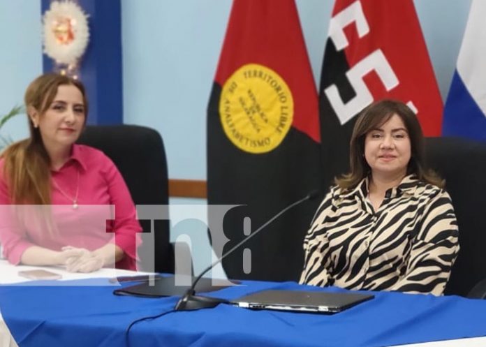 Foto: Conferencia con autoridades de educación en Nicaragua / TN8