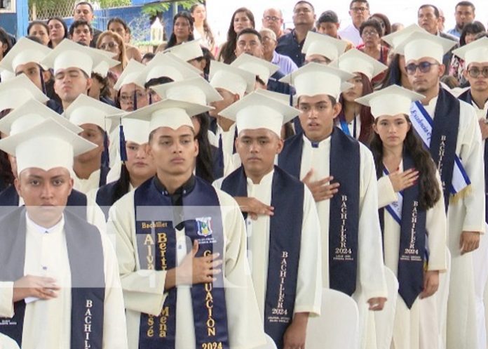 Foto: Bachilleres del Colegio Experimental México / TN8