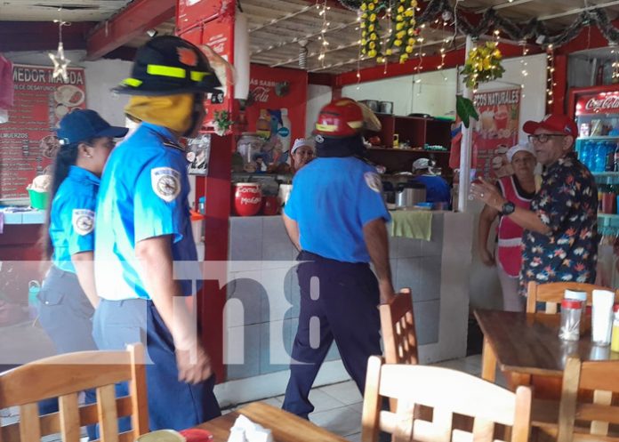 Foto: Inspección de bomberos en el Mercado Roger Deshon, Managua / TN8