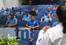 Foto: Presentación de la cartilla del VIH a funcionarios del MINT. / TN8