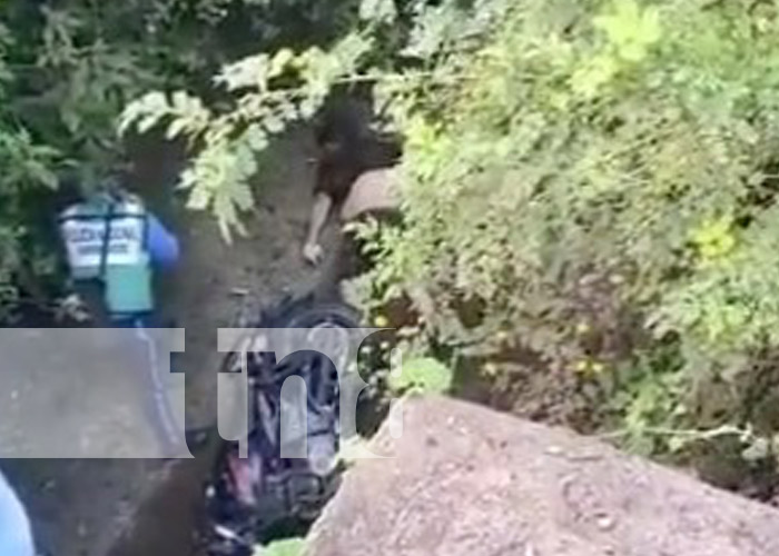 Foto: Muerte de motociclista al caer de un puente en San Rafael del Sur / TN8