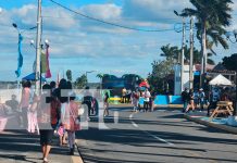 Foto: Familias capitalinas disfrutan su último día de vacaciones en el puerto Salvador Allende/TN8