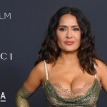 Foto: Salma Hayek sorprende con su look natural y joyas colombianas / Cortesía