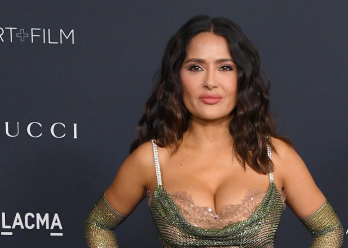 Foto: Salma Hayek sorprende con su look natural y joyas colombianas / Cortesía