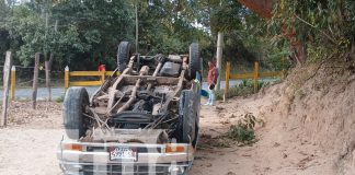 Foto: Fallo en los frenos provoca vuelco de camioneta en San Fernando, Nueva Segovia/TN8