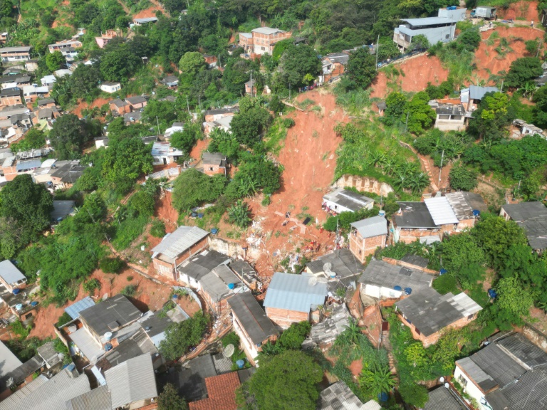 Foto: Deslizamientos de tierra en Brasil dejan 10 muertos y un desaparecido