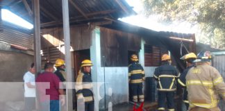 Foto: Incendio en taller de zapatería alarma a vecinos de Masaya/TN8