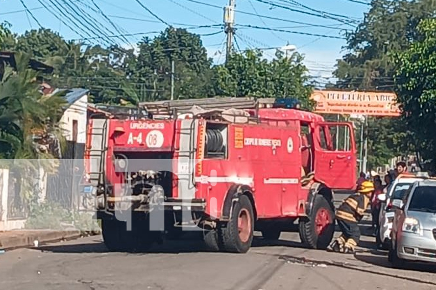 Foto: Incendio en taller de zapatería alarma a vecinos de Masaya/TN8