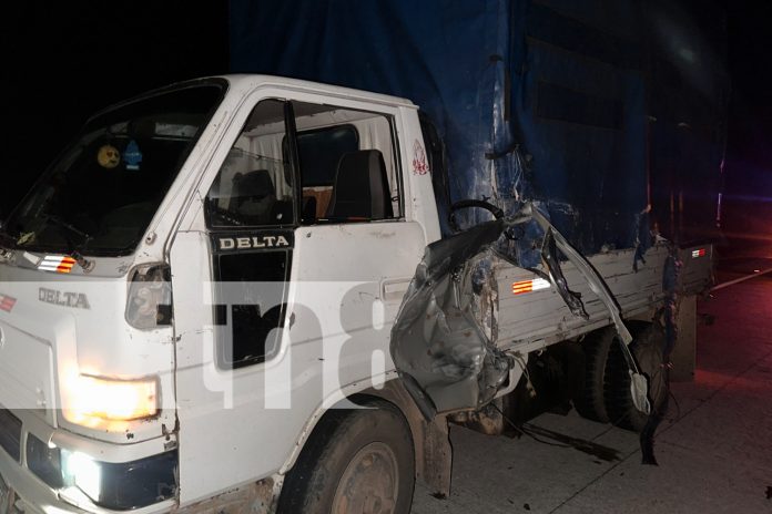 Foto: Violento choque en Siuna entre camioneta y camioncito deja importantes daños/TN8