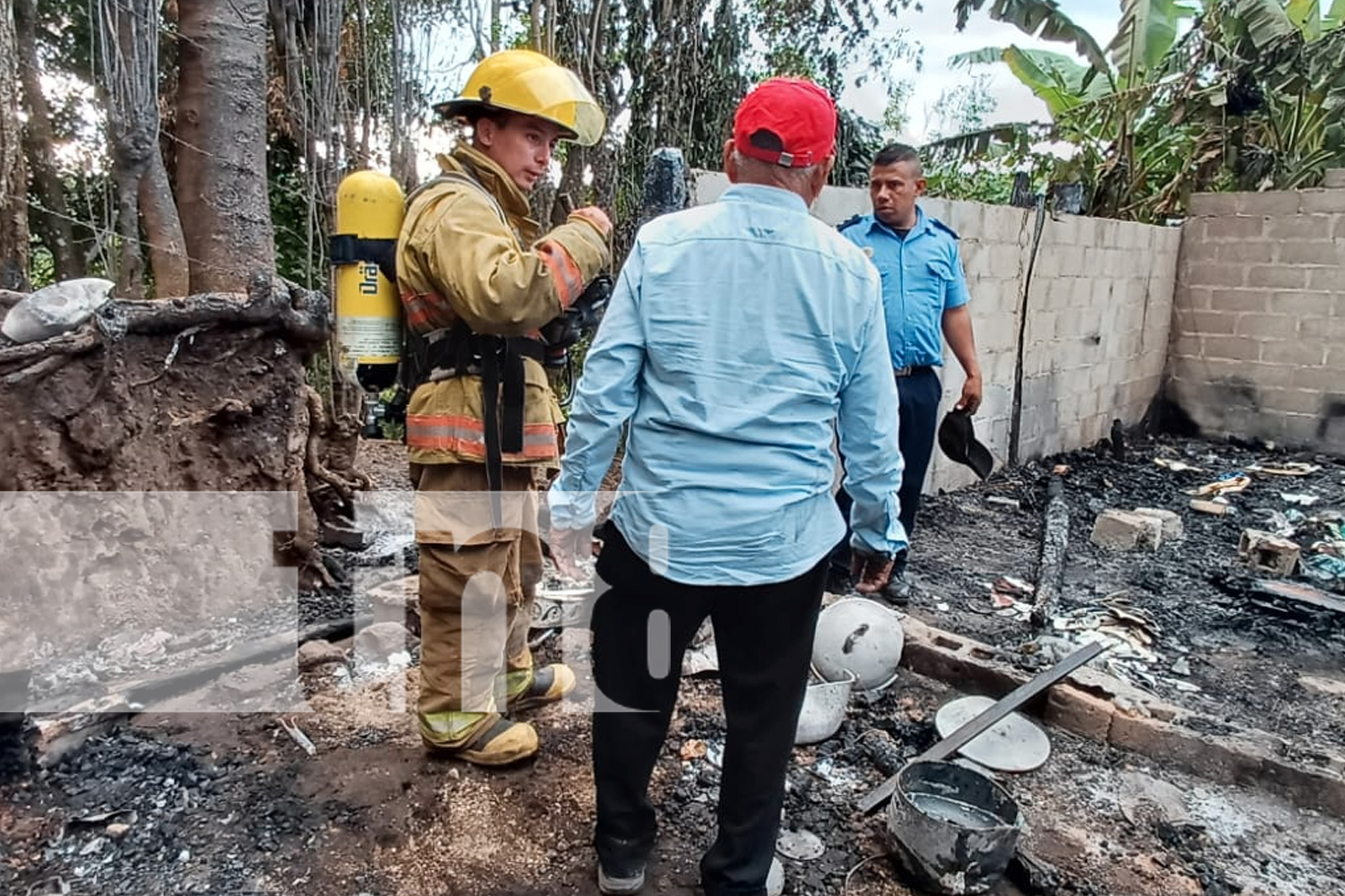 Foto: Triste inicio de año: abuelito de Diriomo pierde su vivienda en un incendio/TN8