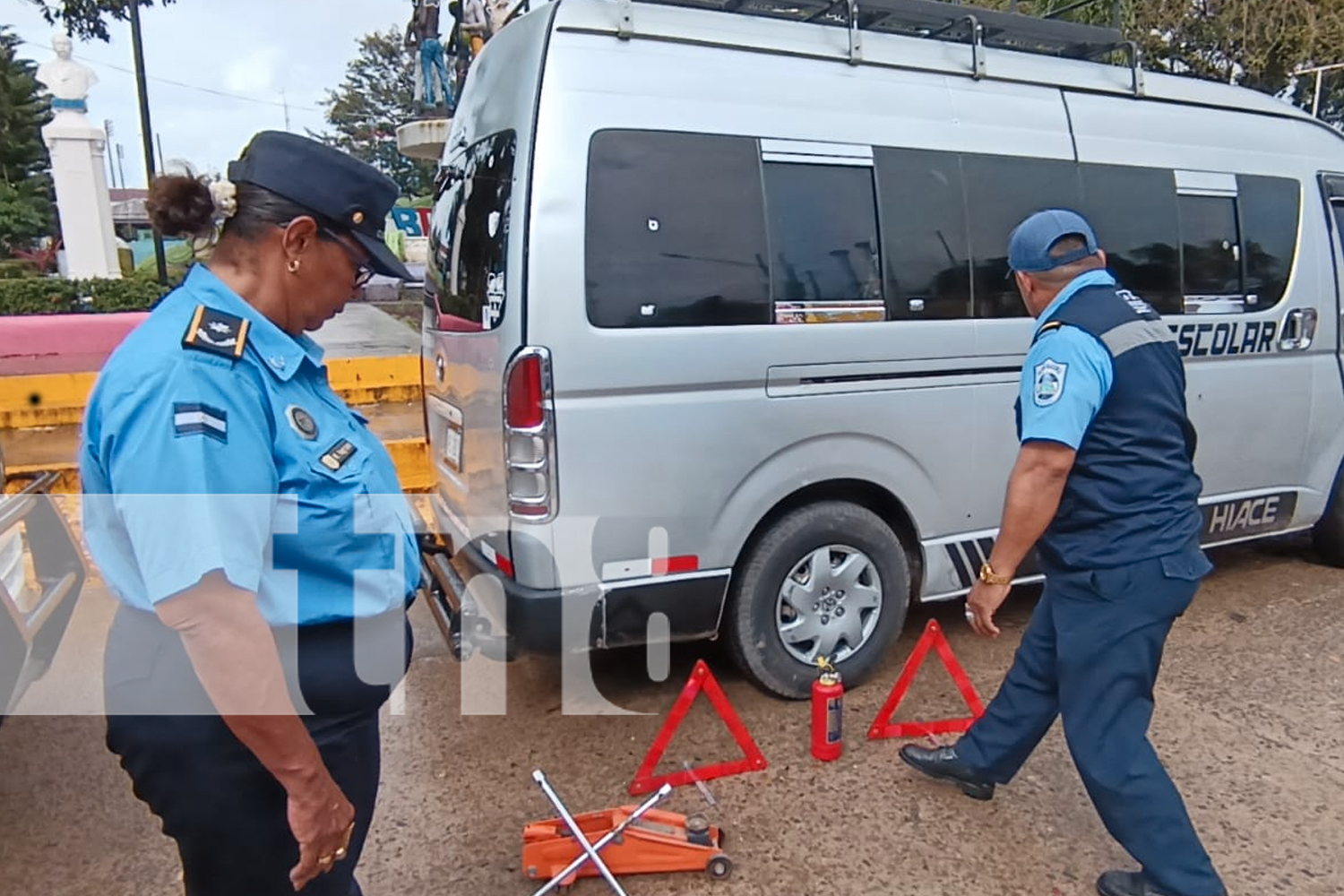 Foto: Garantizar la seguridad de los estudiantes es prioridad. Autoridades de Bluefields realizan inspecciones mecánicas a taxis y microbuses/TN8