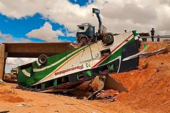 Foto: Tragedia en Bolivia: Accidente de autobús deja 19 fallecidos y 9 heridos/Cortesía