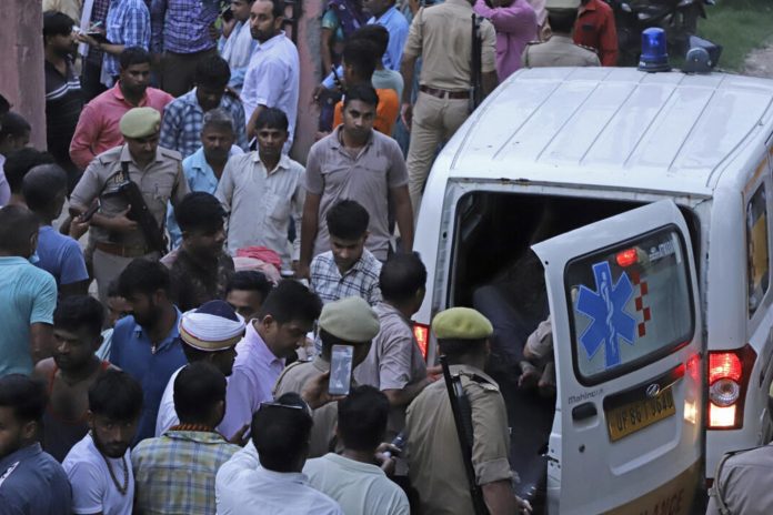 Foto: Estampida deja seis muertos en sur de la India /Cortesía