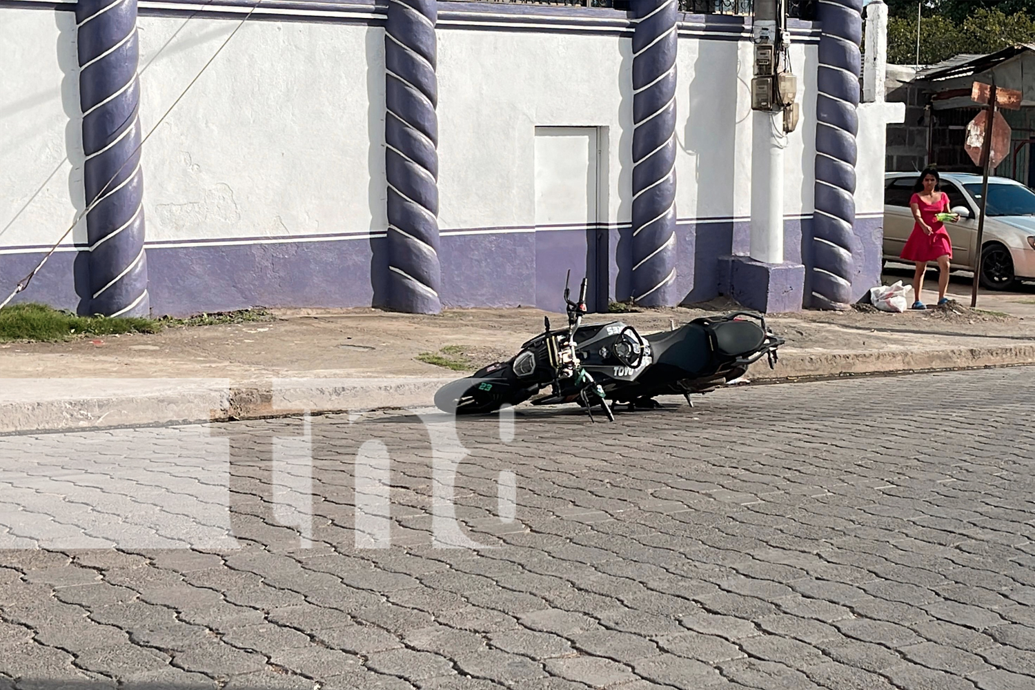 Foto: Accidente en Juigalpa deja a una señora con fractura en la pierna /TN8