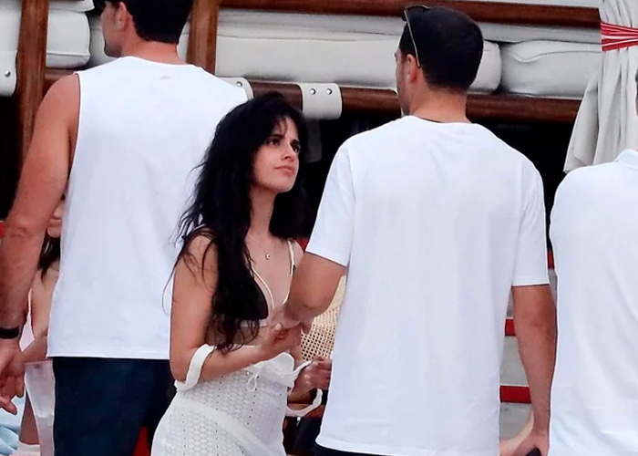 Foto: Romance entre Camila Cabello y Henry Junior Chalhoub/Cortesía