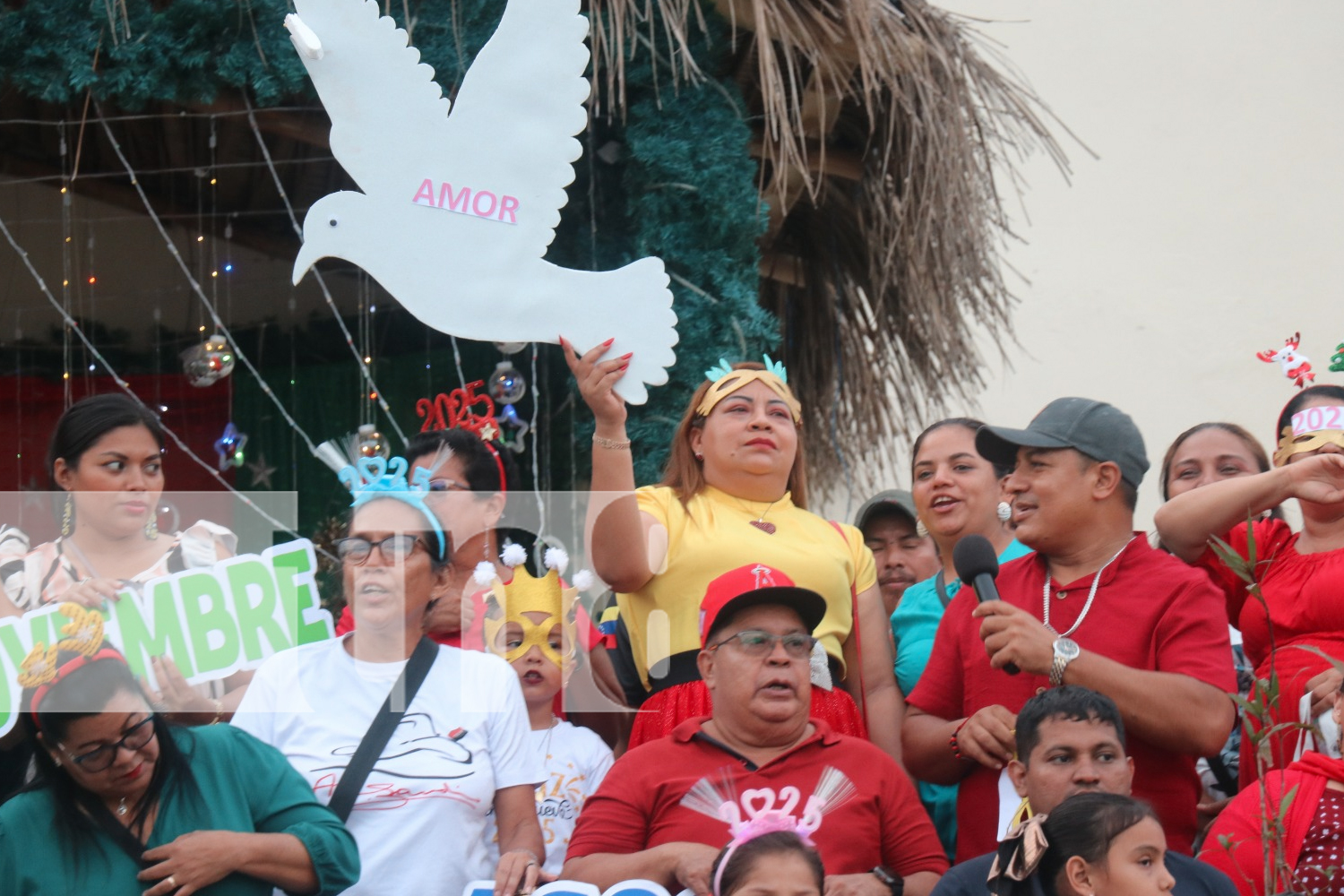 Foto: Siuna recibe el Año Nuevo 2025 con un colorido carnaval y alegría comunitaria/TN8