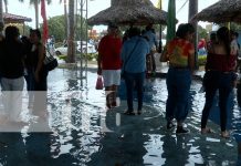 Foto: ¡Ni la lluvia los detuvo! Turistas nacionales se desbordaron en el Puerto Salvador Allende/TN8