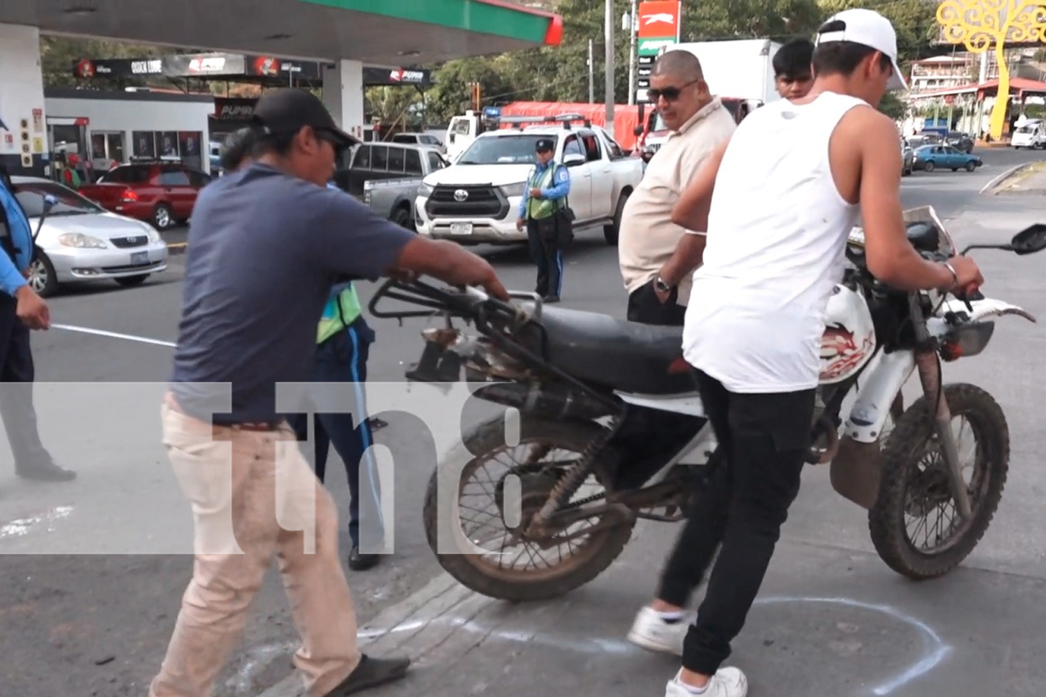 Foto: Matagalpa: ¡Qué tragedia! Un motociclista perdió el control y fue impactado por un camión. La policía sigue investigando./TN8