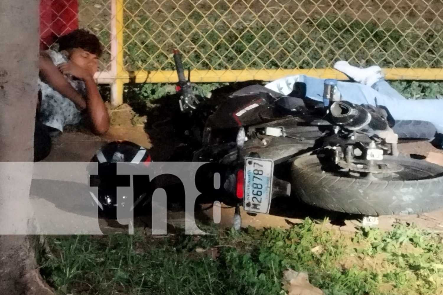 Foto: Accidente mortal en Managua Policía Nacional realiza investigaciones para esclarecer el hecho que dejó a un joven sin vida./TN8