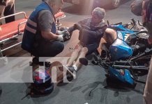 Foto: Motociclistas resultan lesionados al realizar una mala maniobra en Managua/TN8