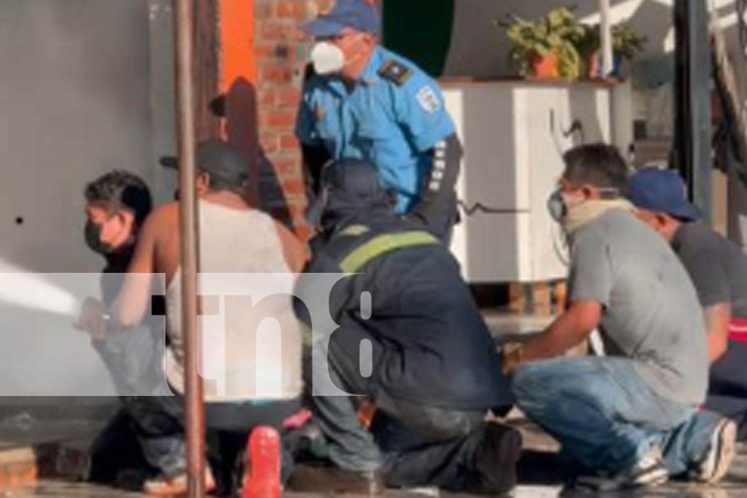 Foto: Incendio en Chinandega: Ferretería “Luvy” fue consumida por las llamas tras derrame de químicos inflamables. Las pérdidas son millonarias./TN8