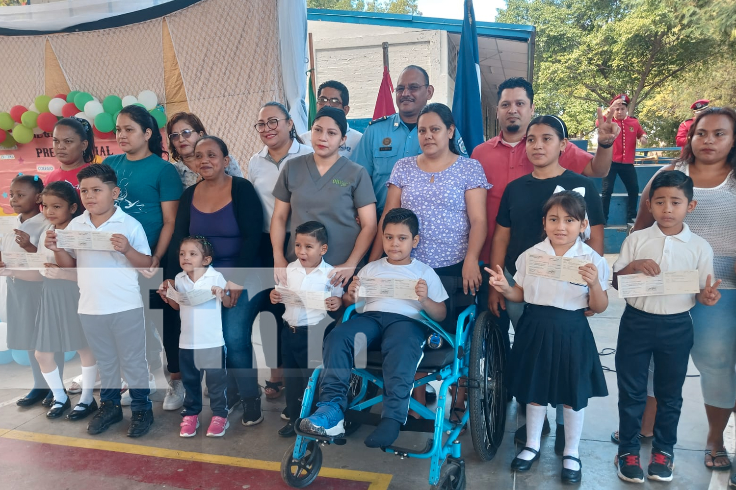 Foto: Madres y padres recibieron el Bono Presidencial Escolar en Managua/TN8