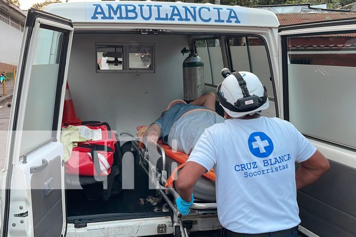 Foto: Cuádruple accidente en Juigalpa: camioncito, cabezal, motocicleta y camioneta involucrados. Cuatro heridos y cuantiosos daños. /TN8