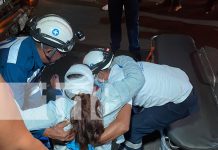 Foto:mpactante accidente en Juigalpa: motocicleta atrapada bajo las llantas de un camión deja dos heridos graves./TN8