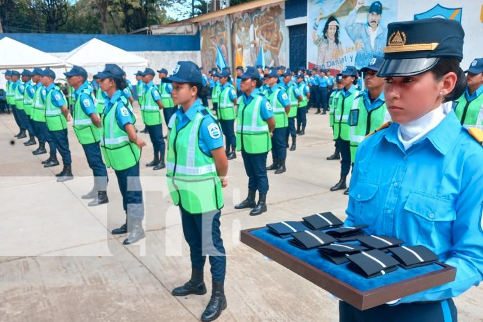 Foto: Foto: graduación del segundo curso básico de la Policía Nacional/TN8