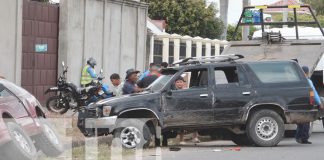 Foto: Conductor ebrio provoca accidente en Estelí y abandona a su familia en el auto volcado/TN8