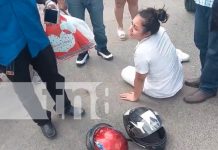 Foto:Mujer embarazada lesionada tras accidente en Juigalpa. Una camioneta impactó la motocicleta en la que viajaba junto a su esposo./TN8