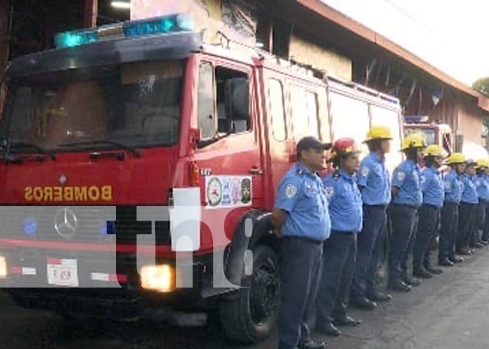 Foto: Camiones para estación de bomberos en Tipitapa / TN8