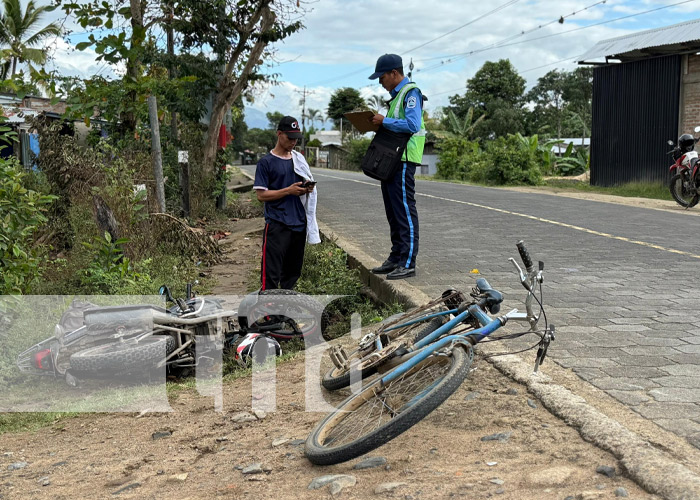 Foto: Anciano con lesiones serias al recibir impacto de un motorizado en Jalapa / TN8